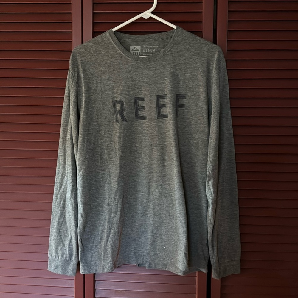 REEF long sleeve tee